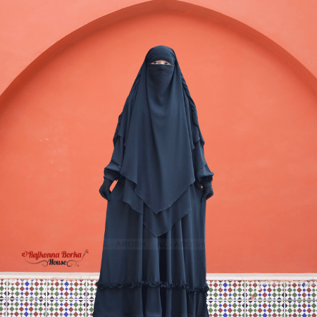 আবায়া এ হাদিয়া (Stone Work Abaya & Hijab Set)